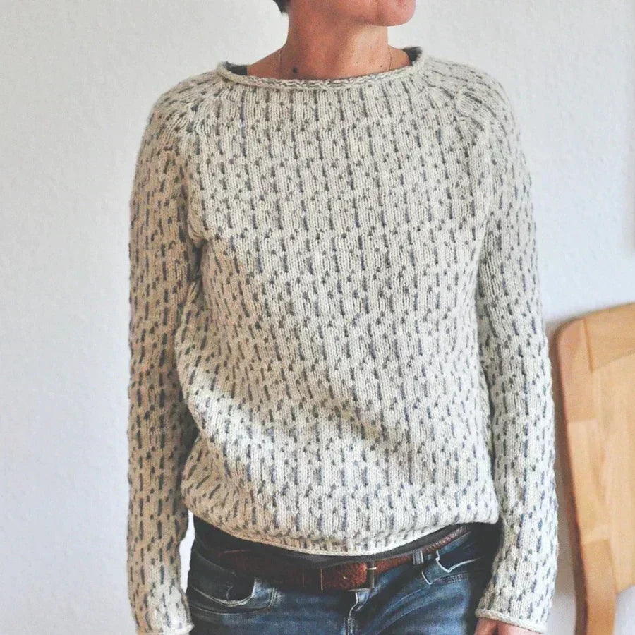 Victoria | Elegantný sivý sveter s "U" výstrihom