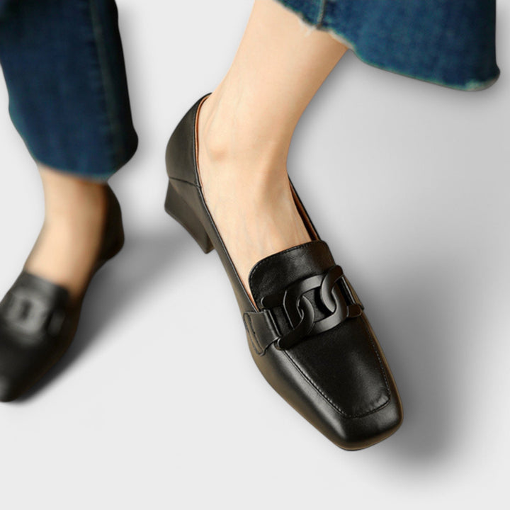 Monika – Elegantné dámske mokasíny na päte