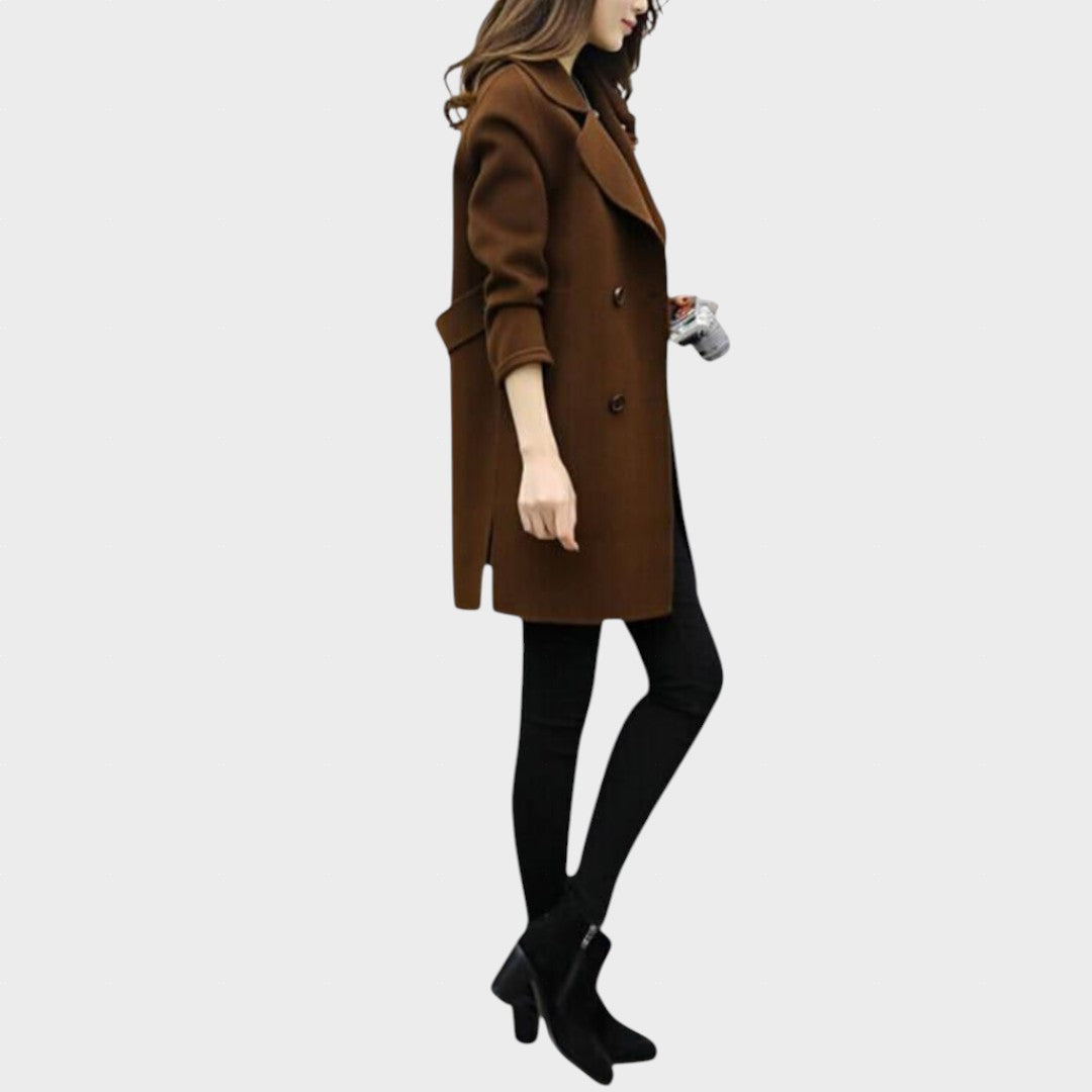 Janja - Elegantný Plášť