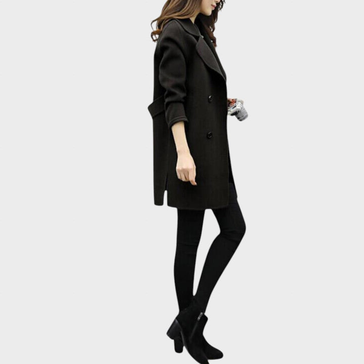 Janja - Elegantný Plášť