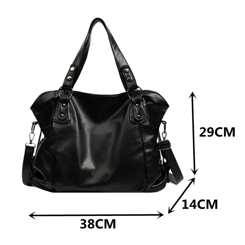 Cécile. - Elegantná Hobo ramenná taška