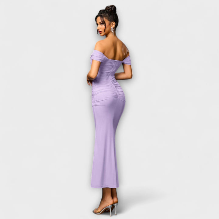 Ione - Bodycon šaty s odhalenými ramenami a nariasením