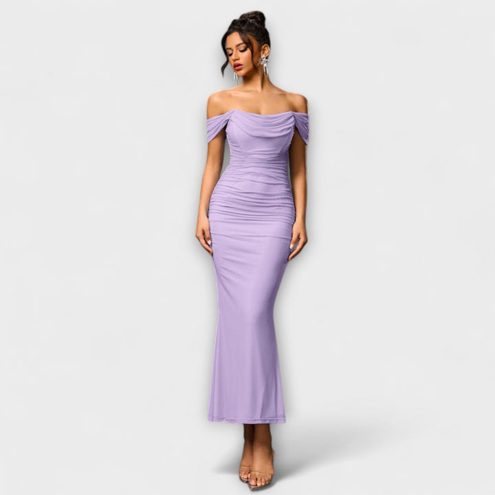 Ione - Bodycon šaty s odhalenými ramenami a nariasením