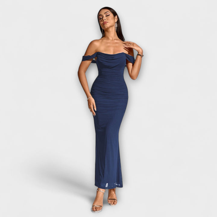 Ione - Bodycon šaty s odhalenými ramenami a nariasením