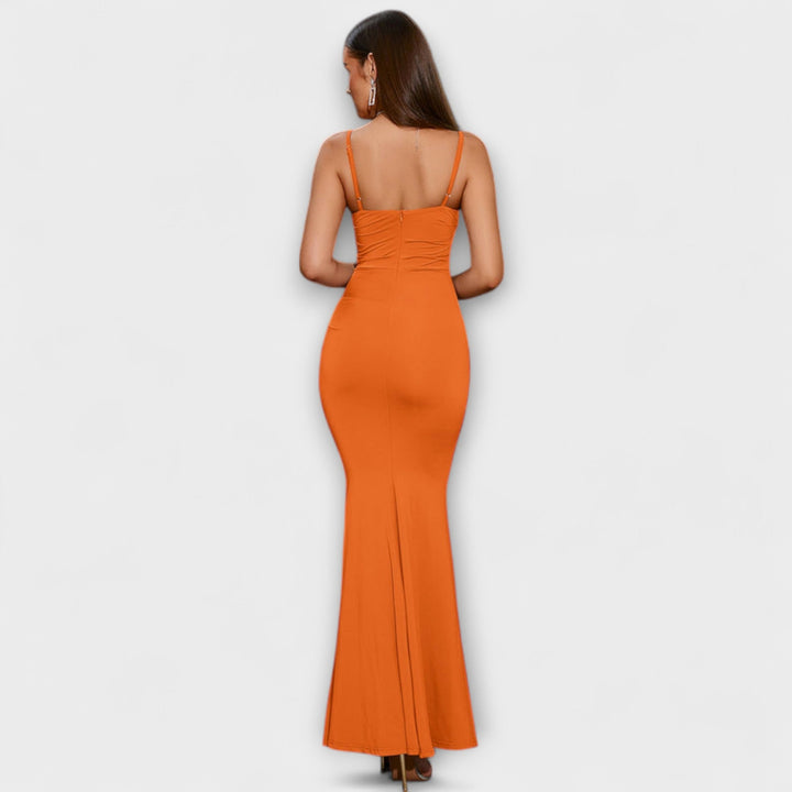 Callie - Elegantná Šaty s Volánmi
