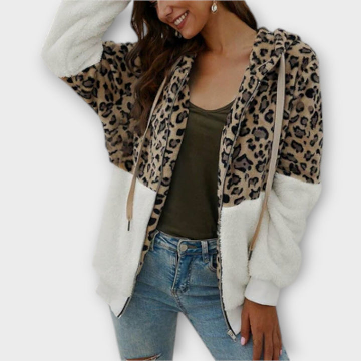 Lea - Fleece mikina s kapucňou v leopardom dizajne