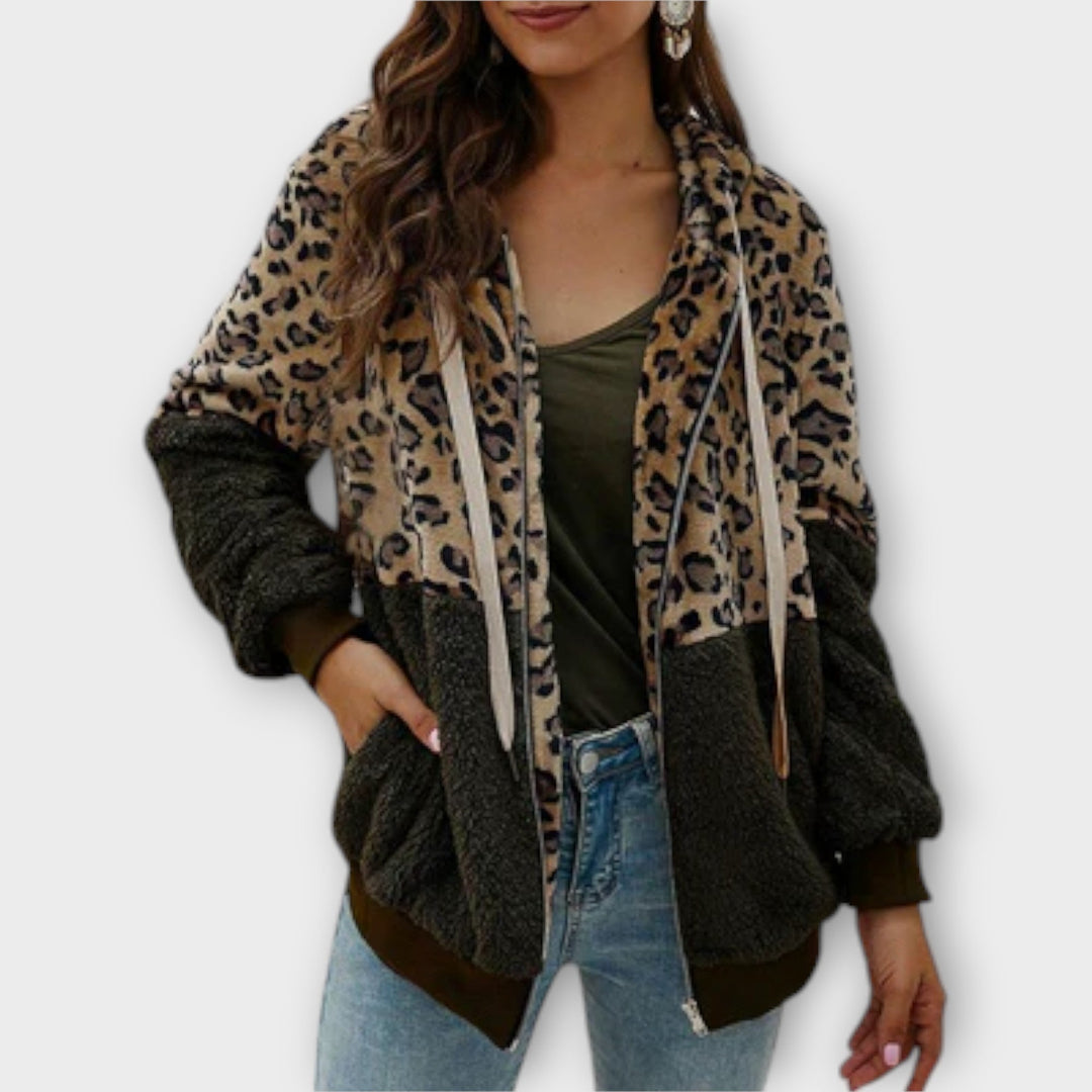 Lea - Fleece mikina s kapucňou v leopardom dizajne