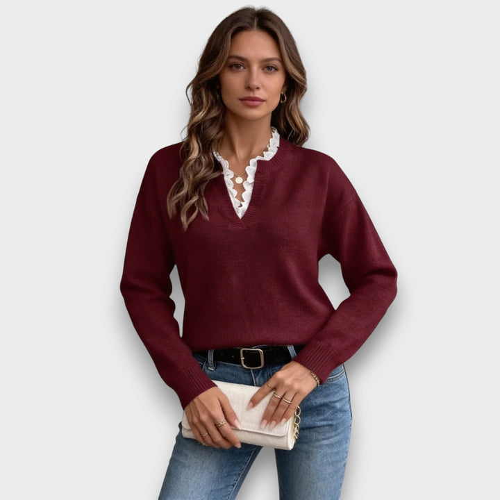 Anne – Elegantná blúzka s čipkovým lemom